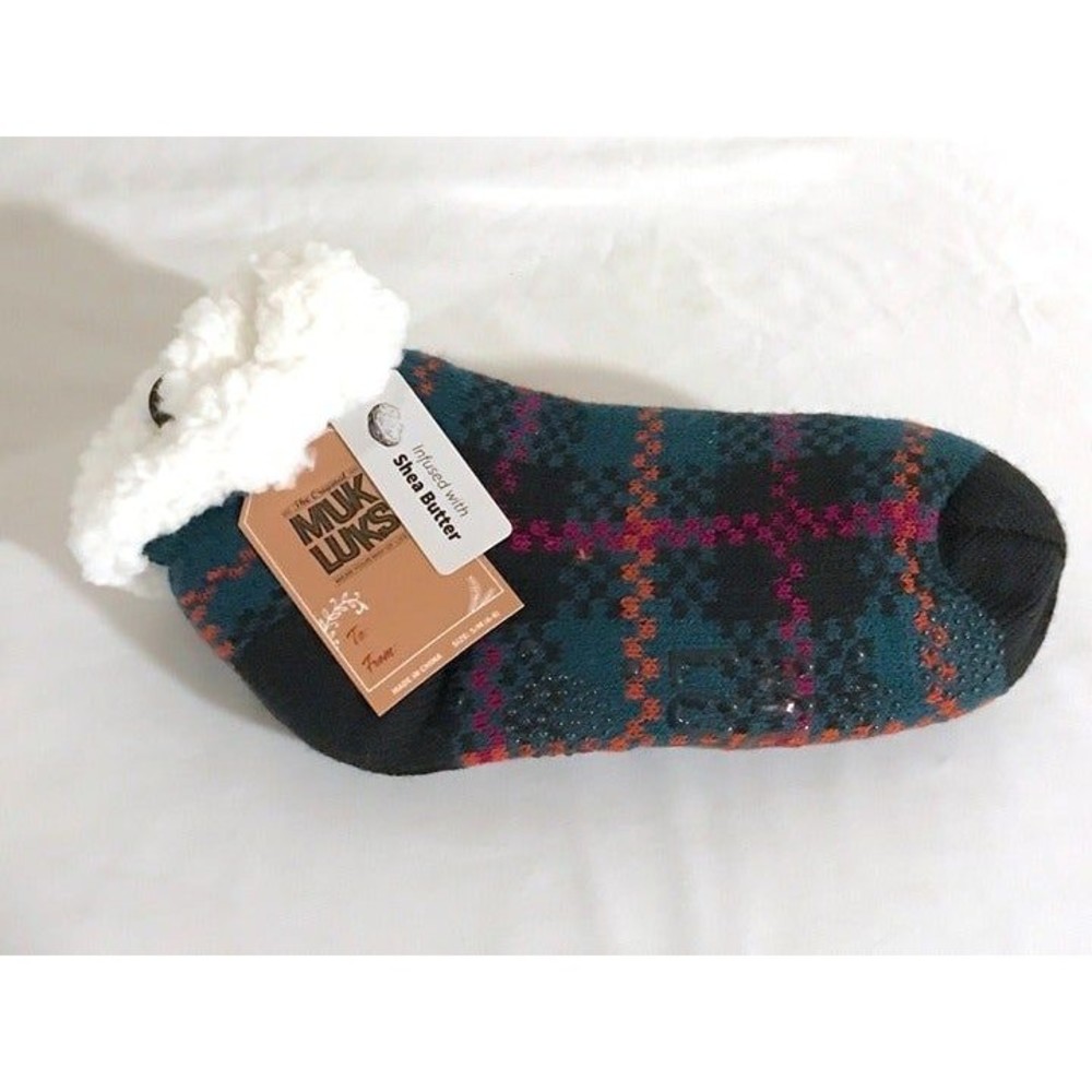 NWT Shea Butter Infused Non-Slip Fleece Lined Muk Luks Socks